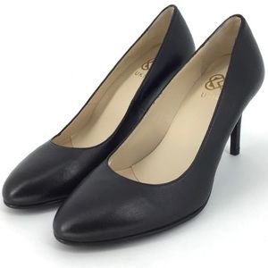 Ukies Leather Round Pump - Size 9 - N185-19